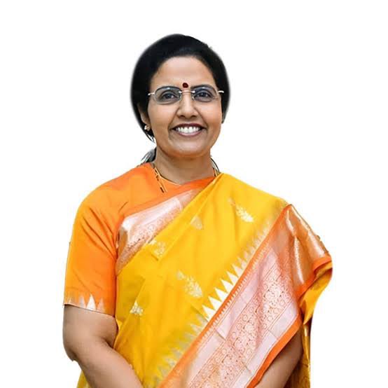 rcreddyy's tweet photo. రాష్ట్ర ముఖ్యమంత్రివర్యులు గౌ. శ్రీ నారా చంద్రబాబు నాయుడు గారి ధర్మపత్ని, ఎన్టీఆర్ మెమోరియల్  మేనేజింగ్ ట్రస్టీ 
శ్రీమతి నారా భువనేశ్వరి గారికి హృదయపూర్వక జన్మదిన శుభాకాంక్షలు.. మీరు నిండు నూరేళ్ళు ఆయురారోగ్యాలతో ఉండాలని కోరుకుంటున్నాము.💐🙏 @ManagingTrustee 

-డాక్టర్ ఏలూరి రామచంద్రారెడ్డి.
(బీజేపీ రాష్ట్ర మీడియా ప్రతినిధి.)