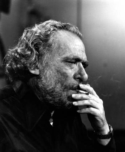 Levent_025's tweet photo. Zeki insanlar hep dertlidir. Zeka iyi bir şey değil, beyin sürekli analiz halinde.

~Charles Bukowski~ https://t.co/WeOFM6mQ2F