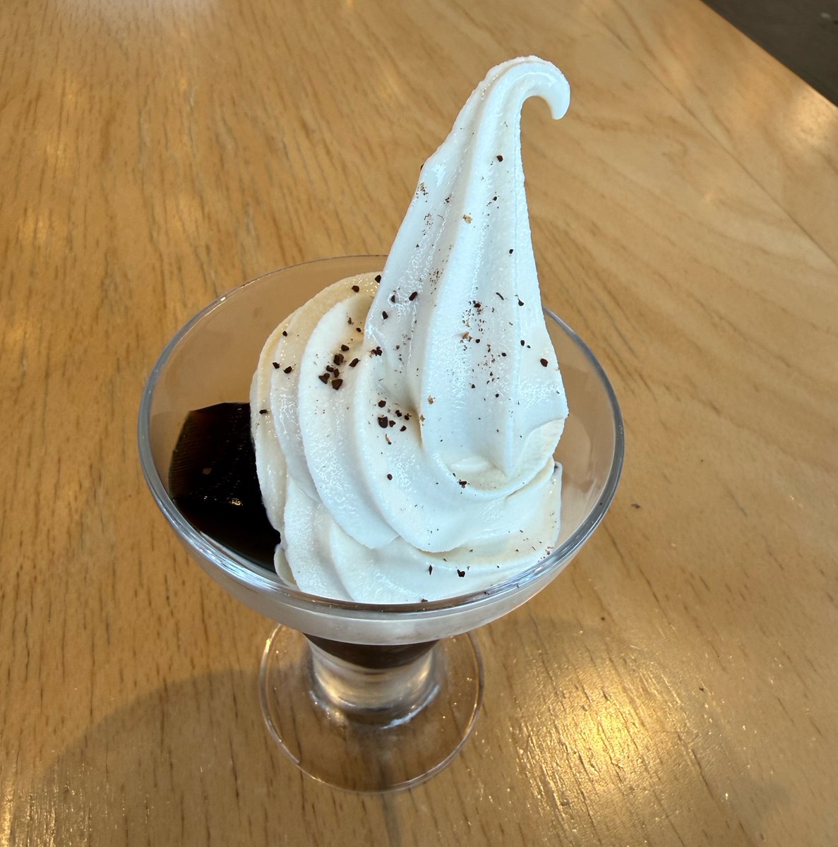 jika2525's tweet photo. 無印良品のカフェのコーヒーゼリーは美味い！ https://t.co/l6RVURltTb