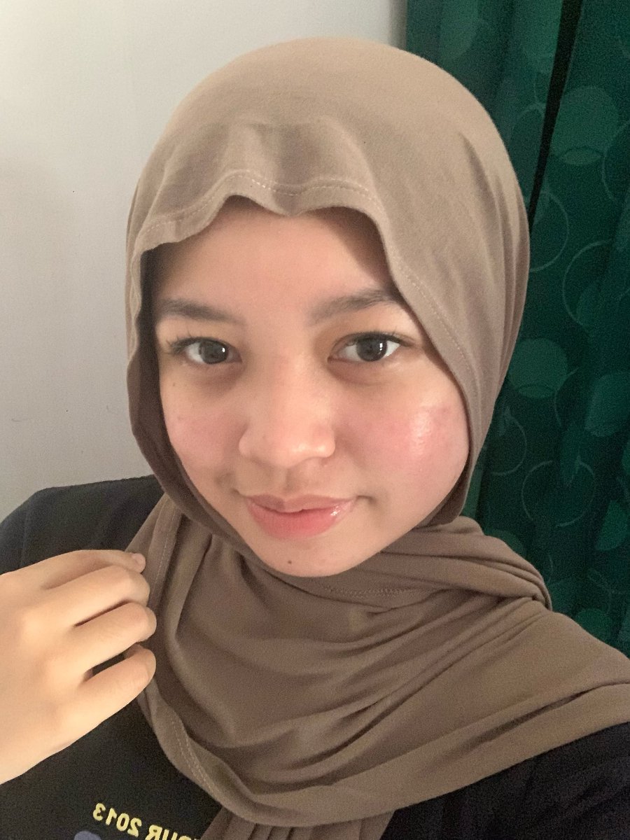 rere 𝜗ৎ tweet media