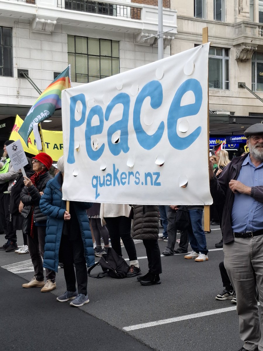 LynneLowe00's tweet photo. To counter that.
Beautiful messages on #marchforpeace today https://t.co/yf7sZNLKgE