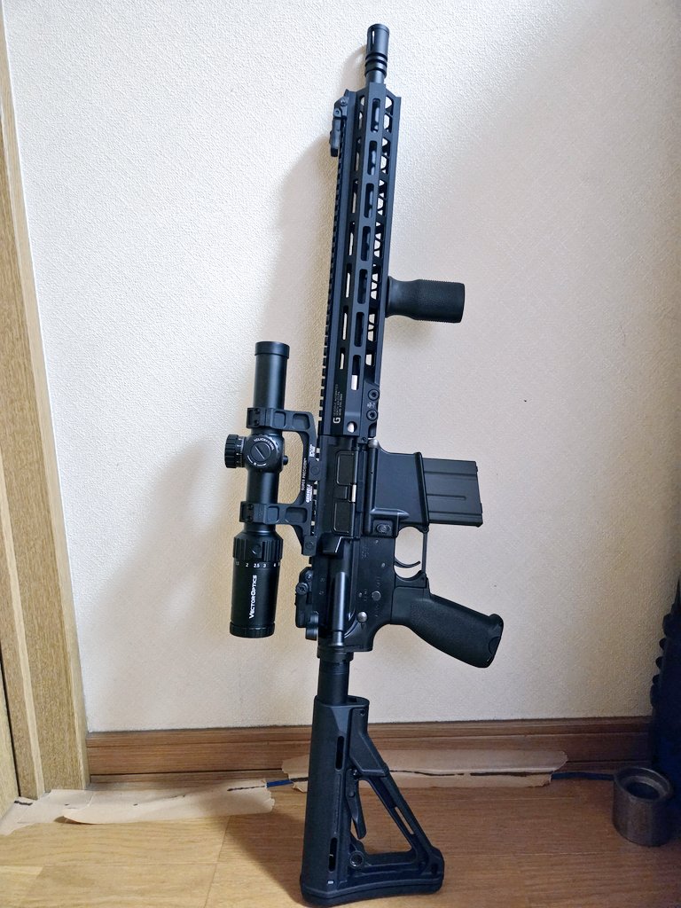 FIVErider555's tweet photo. MWSカスタム計画
50%位は完成したかな？
ビフォーアフター載せます、もっとカスタムするぞ〜
目指せマークスマン風カスタム！
 #サバゲーマーさんと繋がりたい  #ゼロから始めるMWS  #サバゲー https://t.co/uwItSSJhHp