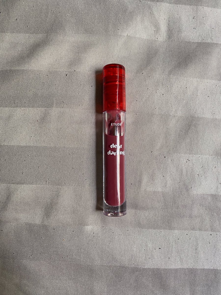 lalita12348's tweet photo. Etude tint sweet potato red cool tone 85% 70บาท #malimay #stylistshop #cintageshop #เสื้อมือสองสภาพดี #ส่งต่อเสื้อผ้า #howtobeperfect #ส่งต่อกระเป๋า #ส่งต่อรองเท้า #ส่งต่อคสอ #ส่งต่อสกินแคร์ #ส่งต่อน้ำหอม #โล๊ะตู้ #ตลาดนัดnct https://t.co/71X6uL4VCG
