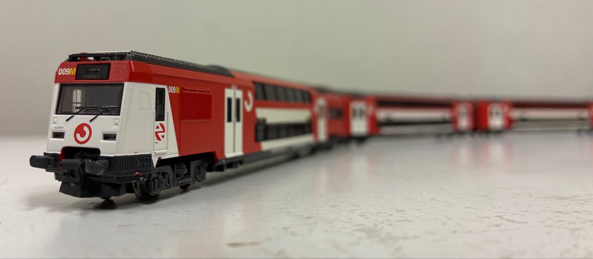 ModellbahnJP's tweet photo. 【お知らせ】

先日ヤフオクにて初期故障のため販売できなかったUT-451の3両セットですが、修理が完了したので先ほどアップロードいたしました。
ご注文お待ちしております！

https://t.co/98IWoTNK0w https://t.co/PJk9gKvtGU
