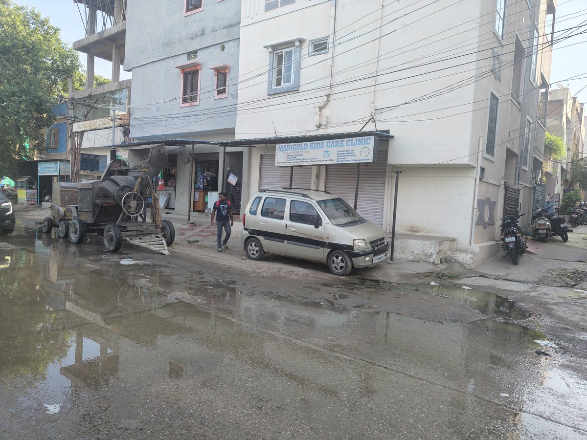 AnupamJ9's tweet photo. @CommissionrGHMC
@GHMCOnline 

Drain is overflowing from last 15 days on Peeramcheru main road, Indira Reddy Nagar Basti,kamman road near Kali Mandir, Bandlaguda Jagir with no action taken on WhatsApp complaints. Pedestrian and vehicles have tough times crossing the stretch. https://t.co/ANp9iPSVQa