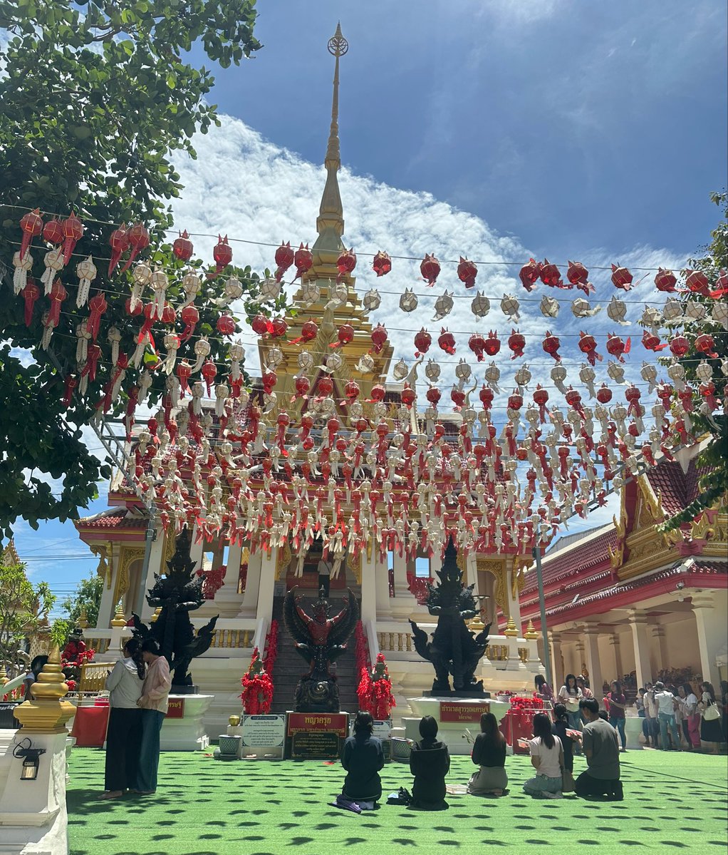 mali9g's tweet photo. ไม่พึ่งอะไร .. พึ่งแค่สิ่งศักดิ์สิทธิ์🙏🏻😇
🤣😅
#ชุมแพ #ขอนแก่น https://t.co/xOUQNxzigx