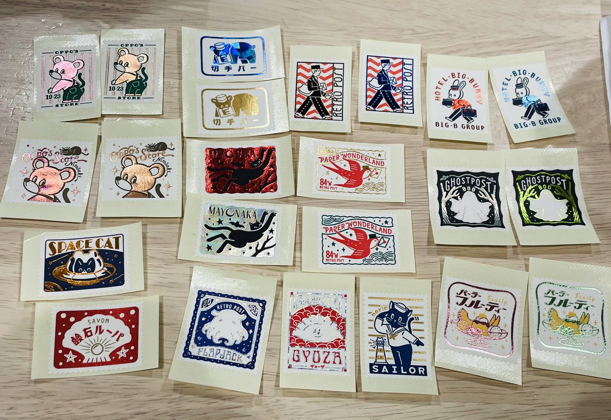 minarijiii's tweet photo. 切手シール。
お店に陳列していた23種類を購入したんですけど。
可愛すぎます。
そして一つ100円。
ロールでお店に届いたものを
手作業で切ってらっしゃるのが分かり
より一層、可愛さが増す。

もっと買えば良かった

（買えば買うほど赤字になるのか？どうしたらオビワンさんの利益になる？w） https://t.co/yHUKVe5guo
