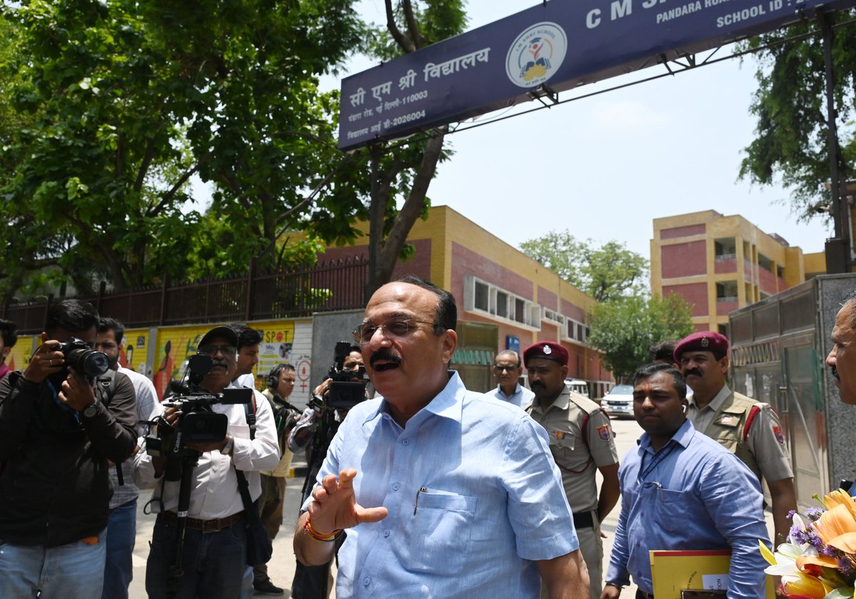 ParveenPhoto's tweet photo. Delhi Education Minister Ashish Sood visits the NEET-UG examination centre at CM Shri School, Pandara Road,to review arrangements, and security measures for the smooth conduct of the examination. on Saturday New Delhi June 20 2026. @NewIndianXpress @santwana99  @shibasahu2012 https://t.co/meLiNm2RK8