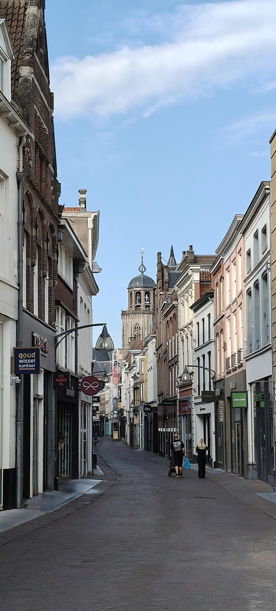 ferdydter's tweet photo. Goedemorgen 🥵 #deventer https://t.co/pR5lzW3ypA