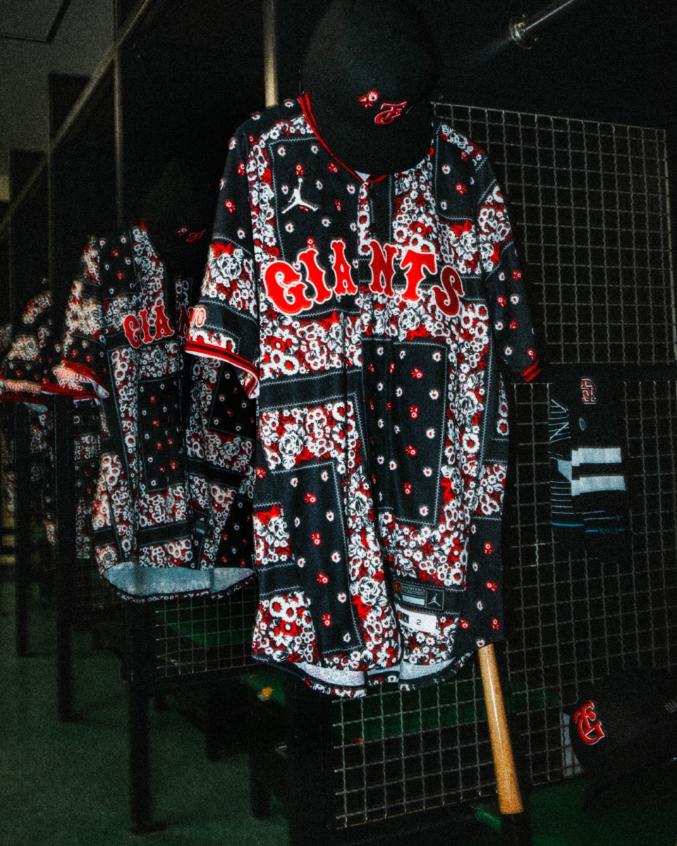 bbking_jp's tweet photo. 🏀コラボ決定⚾
JORDAN BRANDが読売ジャイアンツとコラボレーション…プロ野球チームとの取り組みは世界初
https://t.co/5Qcqx7G16d
マイケル・ジョーダンのDNAが注ぎ込まれた特別ユニホームやアパレルコレクションが展開されることになりました🗣️ https://t.co/Syp3HQrXs1
