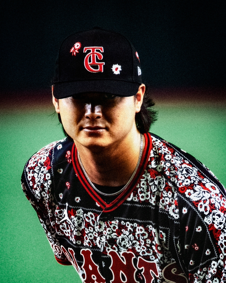 bbking_jp's tweet photo. 🏀コラボ決定⚾
JORDAN BRANDが読売ジャイアンツとコラボレーション…プロ野球チームとの取り組みは世界初
https://t.co/5Qcqx7G16d
マイケル・ジョーダンのDNAが注ぎ込まれた特別ユニホームやアパレルコレクションが展開されることになりました🗣️ https://t.co/Syp3HQrXs1