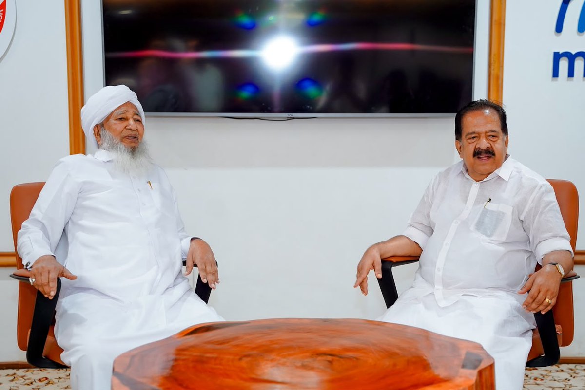shkaboobacker's tweet photo. Had a fruitful meeting with Shri Ramesh Chennithala @chennithala, Hon'ble Minister for Home Affairs and Vigilance, Government of Keralam, at Markaz Headquarters.

During the meeting, I was designated as a "Toofan Warrior" as part of the State Government's anti-narcotics campaign, Operation Toofan. I assured the campaign of the full support and cooperation of our organizations and institutions in advancing its objectives.
