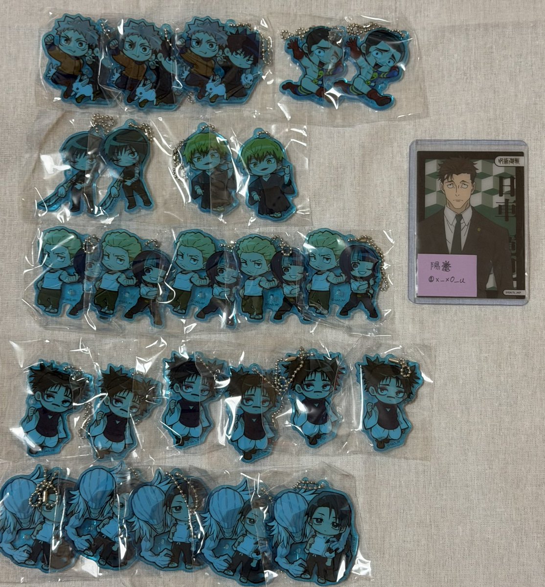 x_x0_u's tweet photo. 【交換】 【譲渡】
呪術廻戦 死滅回游 キャラばんちょうこう
デコラ PIC アクリル

譲》 直哉 虎杖 伏黒 夜蛾 パンダ 高羽 真希 秤 星 脹相 乙骨

求》異種日車 > 定価+送料

異種はなんでも検討致します🙆‍♀️ https://t.co/FEcnFp4TgW