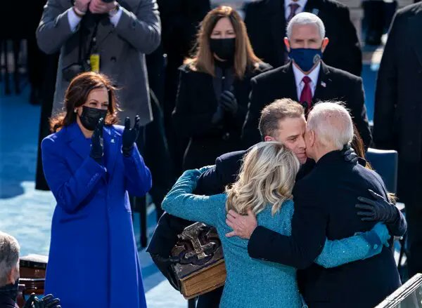 Hunter19302's tweet photo. I want to say something that might be controversial or painful, but if you lost a family member or a loved one during COVID, the ones directly to blame are Fauci and the Democrats; they invented it, and they spread it for a reason: power. https://t.co/7jaLm6njzZ