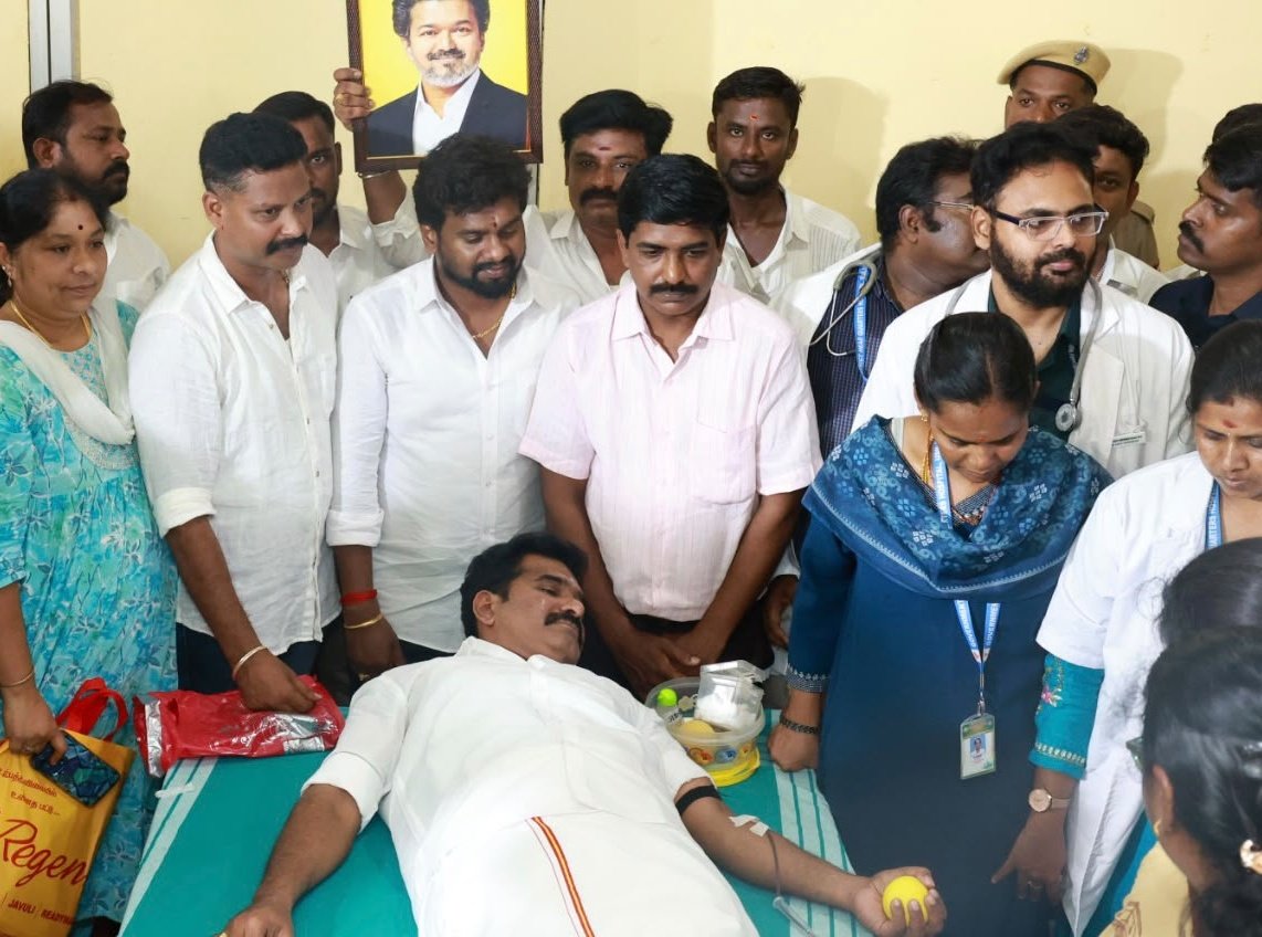 CTR_Nirmalkumar's tweet photo. மாண்புமிகு தமிழ்நாடு முதலமைச்சர் முதலமைச்சர் அண்ணன் சி.ஜோசப் விஜய் @CMOTamilnadu அவர்களின் பிறந்தநாளை முன்னிட்டு, இன்று  20/06/2026 மதுரை மாவட்டம் திருப்பரங்குன்றம் சட்டமன்ற தொகுதியில் வடக்கு பகுதியில் நடைபெற்ற இரத்ததான முகாமில் கலந்துகொண்டு இரத்தம் தானம் வழங்கினோம். https://t.co/LKZZoWtCsq