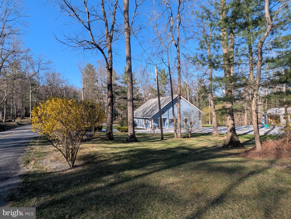 CellucciHomes's tweet photo. 1/2 Updated price information - Do you know someone looking for a great property in Orrtanna? Please pass this along! #HereToHelp
645 Miltonberger Road
Located in the heart of Adams County, conveniently positioned between https://t.co/suEiq7fCaz
