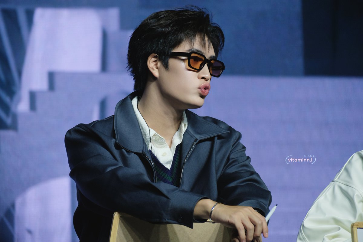 vitaminnl0212's tweet photo. dễ thươngggg 😙

GEMINIFOURTH VN FANMEET 
#GeminiFourthFMinVietnam
#Gemini_NT https://t.co/uyc44mQPAV