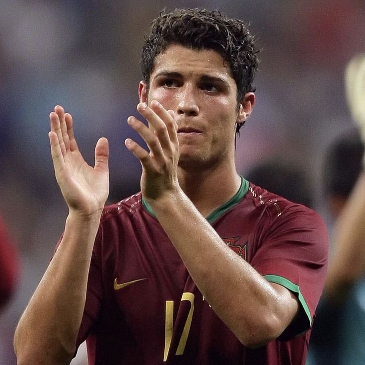 ValvRmfc's tweet photo. Arda Guler and Cristiano Ronaldo will follow the same career path. Both are held back by small nations while their rivals farm trophies with top nations.

We never had it easy. 💔 https://t.co/vv4V7YieFG