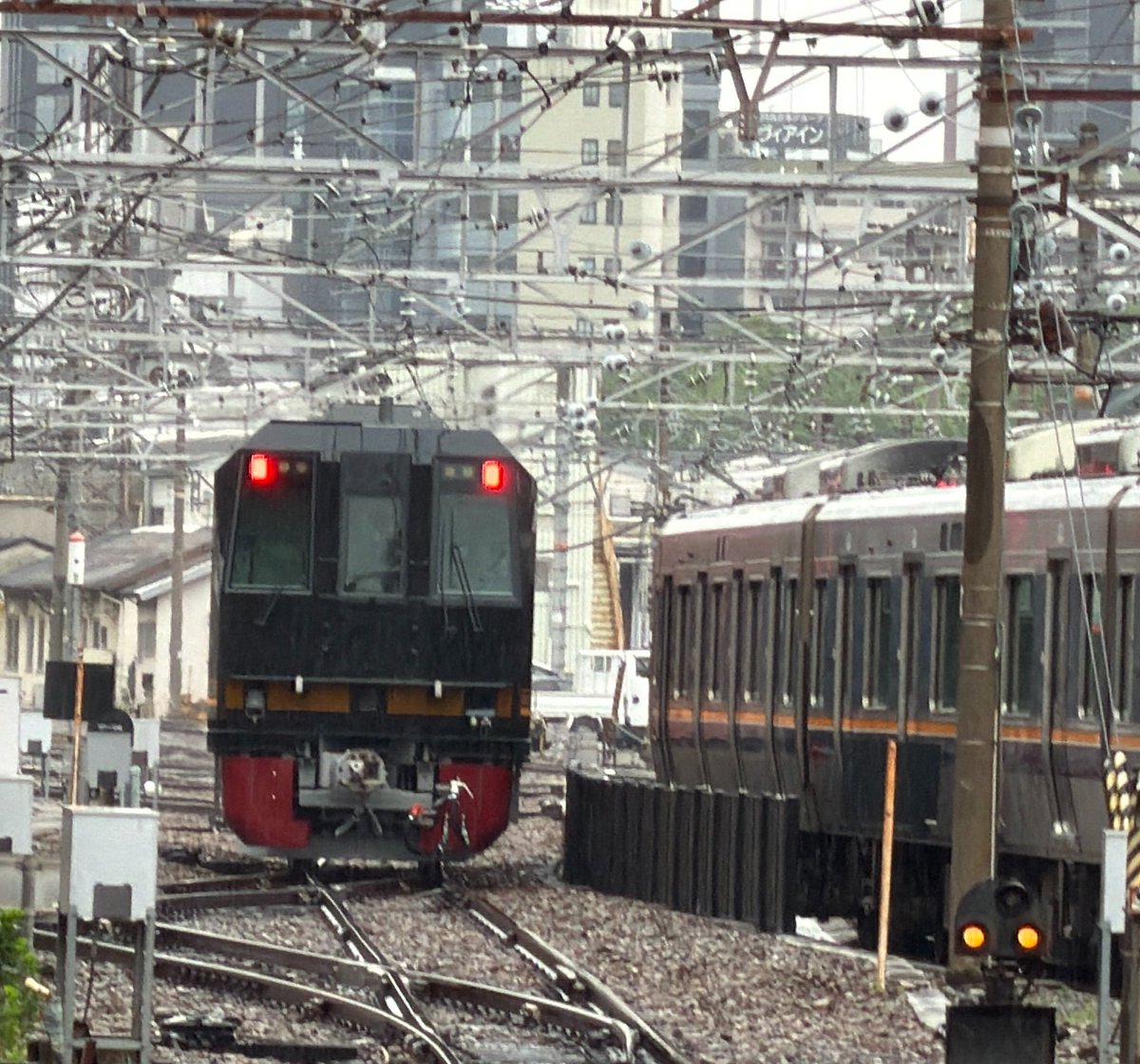 mukin4go's tweet photo. DEC743��原支所返却回送

回9902D

DEC743-8

新大阪駅からダッシュで間に���った https://t.co/uOnL74nrUw