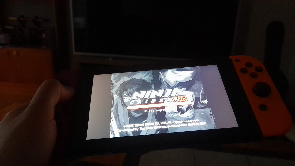 SwedishGamester's tweet photo. #GoodMorningWorld! It's #SaturdayMorning and a major #ThunderStorm has rolled in over #TheNight! Just lost all the #power because of a nearby #LightningStrike! 🌩
Thankfully my #NintendoSwitch is fully charged!⚡️
But my #phone is down to 42%! 🥺
And I can't make #coffee! 😫 https://t.co/E4VH13HPcL