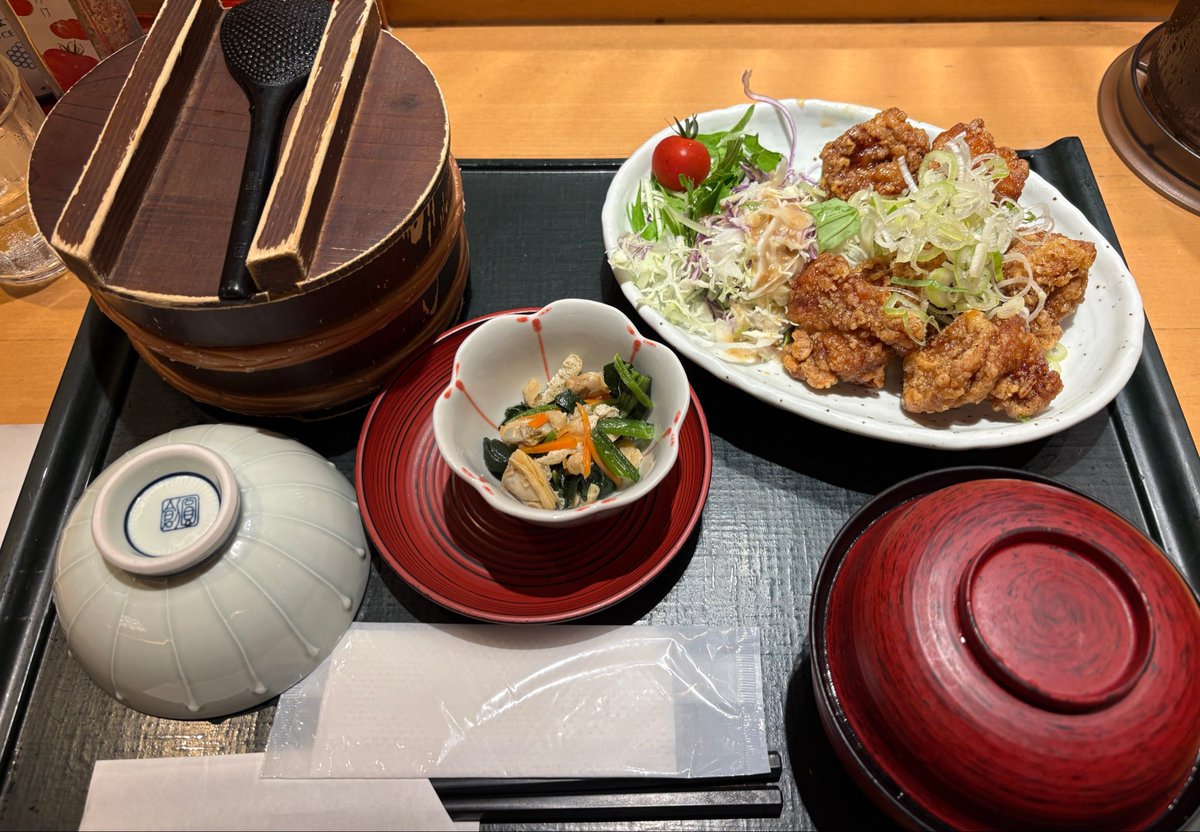tak10_'s tweet photo. 帰りは優待飯。Jグループ。

#関西で使うところ少ないんだよね。
#名古屋が濃い味なの油断した。 https://t.co/QKOXP94YxK