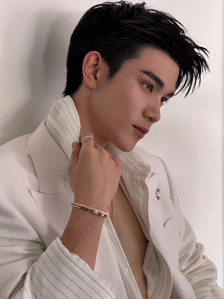 FourthOfficiall's tweet photo. IG Post Update [20062026] : gamemygb

🤍
#Boucheron @Boucheron 
#WWDThailand

@tawattannn 
#Fourthnattawat 
#โฟร์ทณัฐวรรธน์ https://t.co/fMpbw97TSw