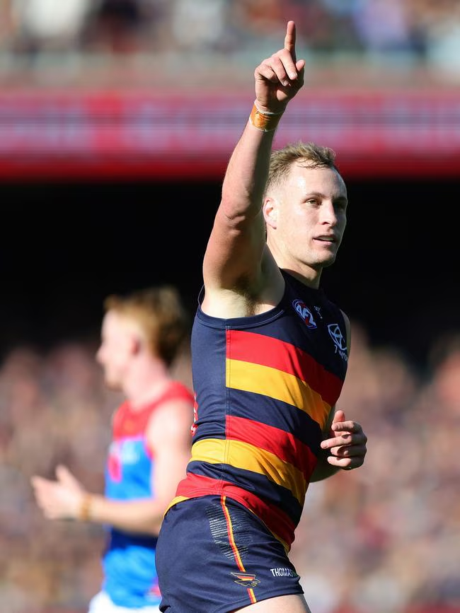 mattturner1986's tweet photo. ANALYSIS 

Adelaide is steeling itself for another finals charge by beating good teams during this season-shaping stretch - and still with several key players to return.

👉https://t.co/ismbdWdnlJ

#AFLCrowsDees https://t.co/nL284Ns60b