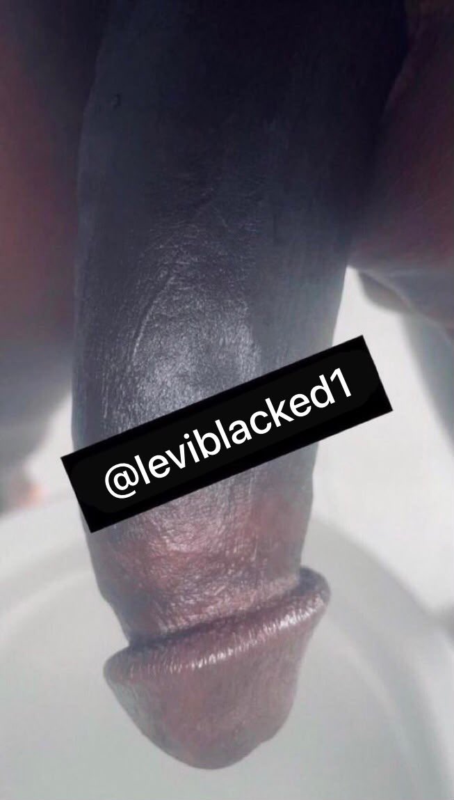 leviblacked1's tweet photo. Black cock…you like it? 😜

 #candidnudity #boxerbriefs #boysinunderwear #circumcized #cock #cockworship #cutcocks #dick #dickslip #guyspy #boxershorts #mushroomhead #meninunderwear #Naked_Men #penis #bigdick #circumsexual #bushbro https://t.co/ABqAR0941L