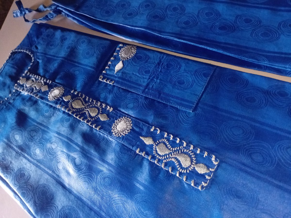 Mohab_Luxury's tweet photo. #MohAbLuxury #SultansTide #LuxuryMenswear #AfricanFashion #NorthernFashion #KaftanStyle #MensLuxuryFashion #RoyalElegance #HandcraftedFashion #FashionDesigner #BlueElegance #TimelessStyle #EidFashion #LuxuryKaftan #MadeWithExcellence https://t.co/CJr9vJL5x0