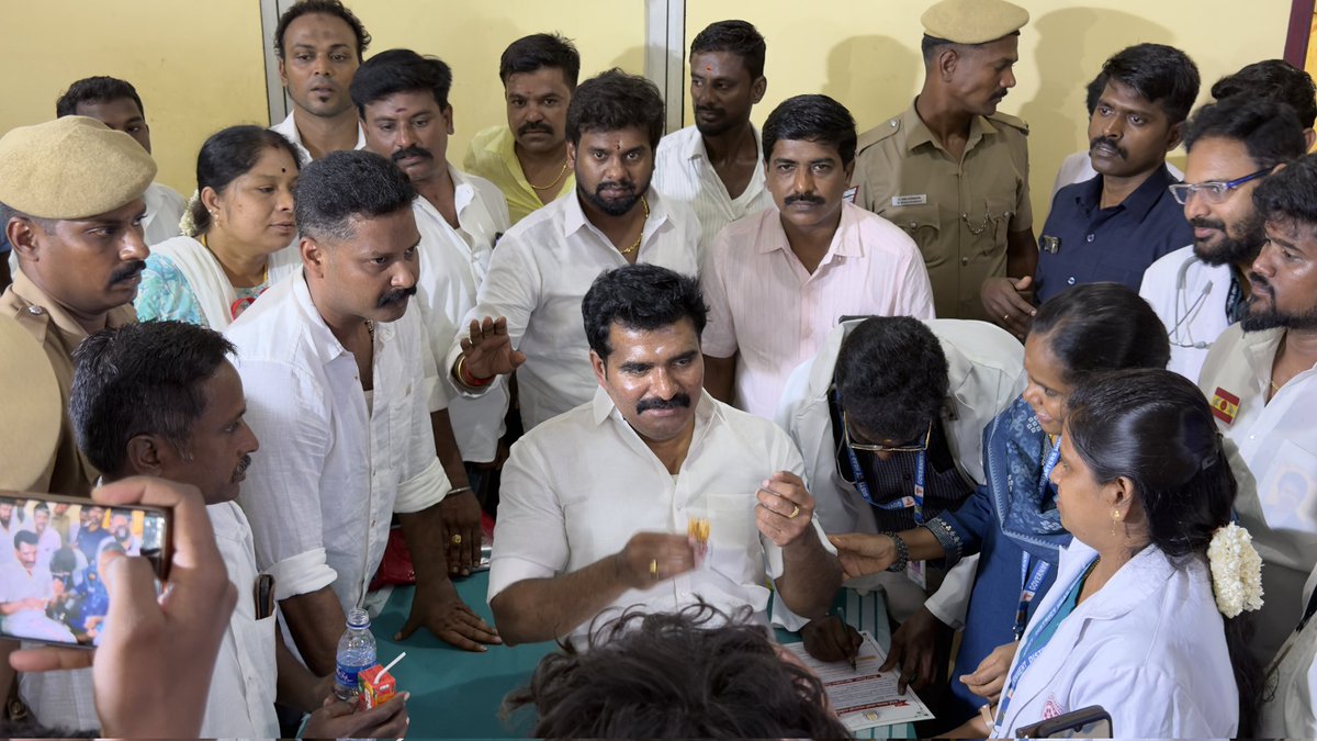 CTR_Nirmalkumar's tweet photo. மாண்புமிகு தமிழ்நாடு முதலமைச்சர் முதலமைச்சர் அண்ணன் சி.ஜோசப் விஜய் @CMOTamilnadu அவர்களின் பிறந்தநாளை முன்னிட்டு, இன்று  20/06/2026 மதுரை மாவட்டம் திருப்பரங்குன்றம் சட்டமன்ற தொகுதியில் வடக்கு பகுதியில் நடைபெற்ற இரத்ததான முகாமில் கலந்துகொண்டு இரத்தம் தானம் வழங்கினோம். https://t.co/LKZZoWtCsq