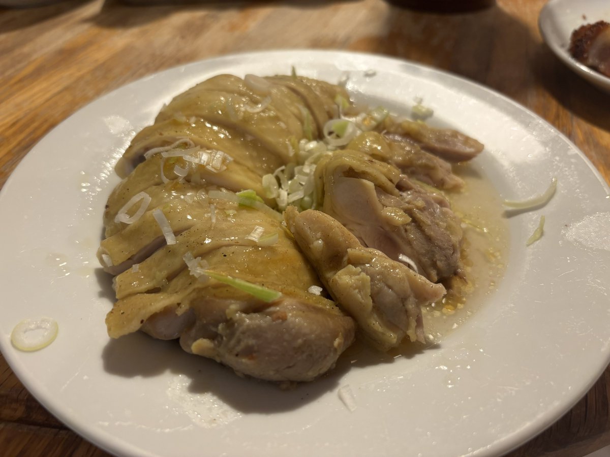 zaikabou's tweet photo. 火曜の夜は反町の中山菜館で宴会。鶏がうまい！レバーの巻揚がたいへんよい！ https://t.co/TNpq2Pa5CH
