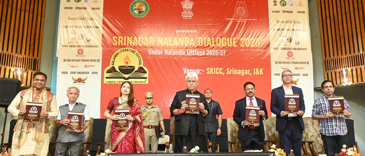 OfficeOfLGJandK's tweet photo. Today, I addressed the Srinagar–Nalanda Dialogue. Our goal is to revive our great inheritances of knowledge &amp; spirituality, strengthen India’s civilizational traditions, and shape a future-oriented education that connects our youth to both the past and modern tech. https://t.co/Wy4CP0ZG5T