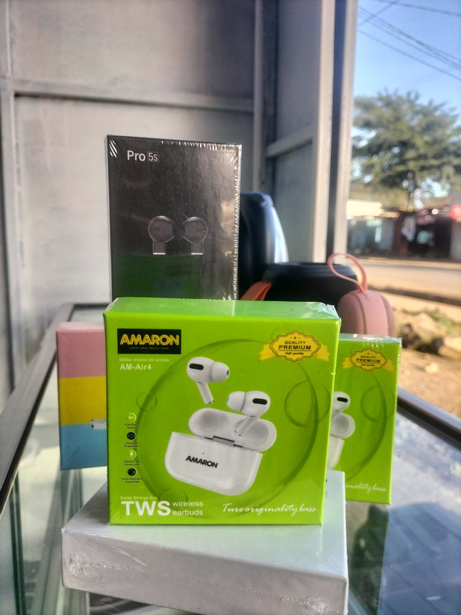 Tinolove15's tweet photo. Leo tengeru hapa kuna soko..

Njoo nikuuzie accessories za simu 🙏 https://t.co/yd2UkuHfZs