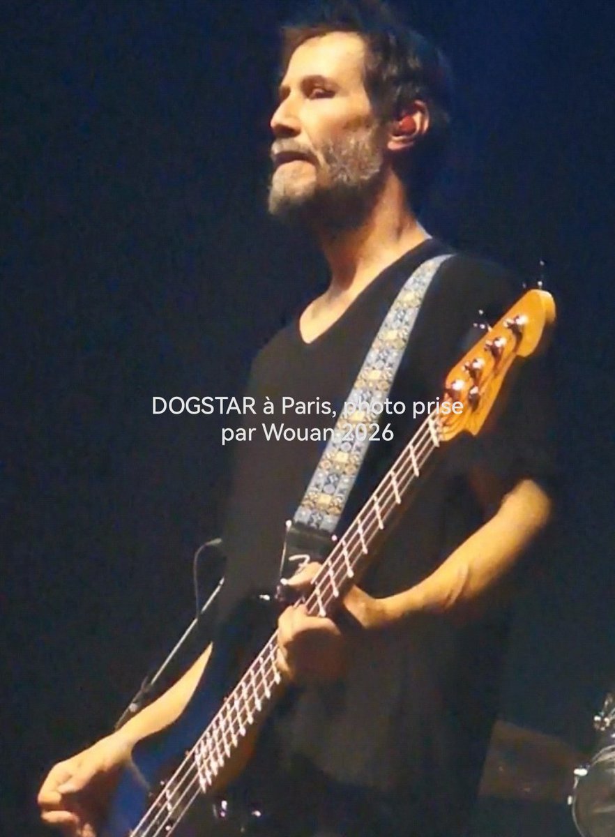 laurencecine's tweet photo. DOGSTAR (avec Keanu Reeves, Rob Mailhouse et Bret Domrose) était à Paris le 17 juin 2026 et ils ont fait des étincelles 😉 le lien sur le https://t.co/uDW9lgXDBQ
bon week-end 🇫🇷 #dogstar
#KeanuReeves #robmailhouse #bretdomrose #paris https://t.co/JCiDpTaAIY