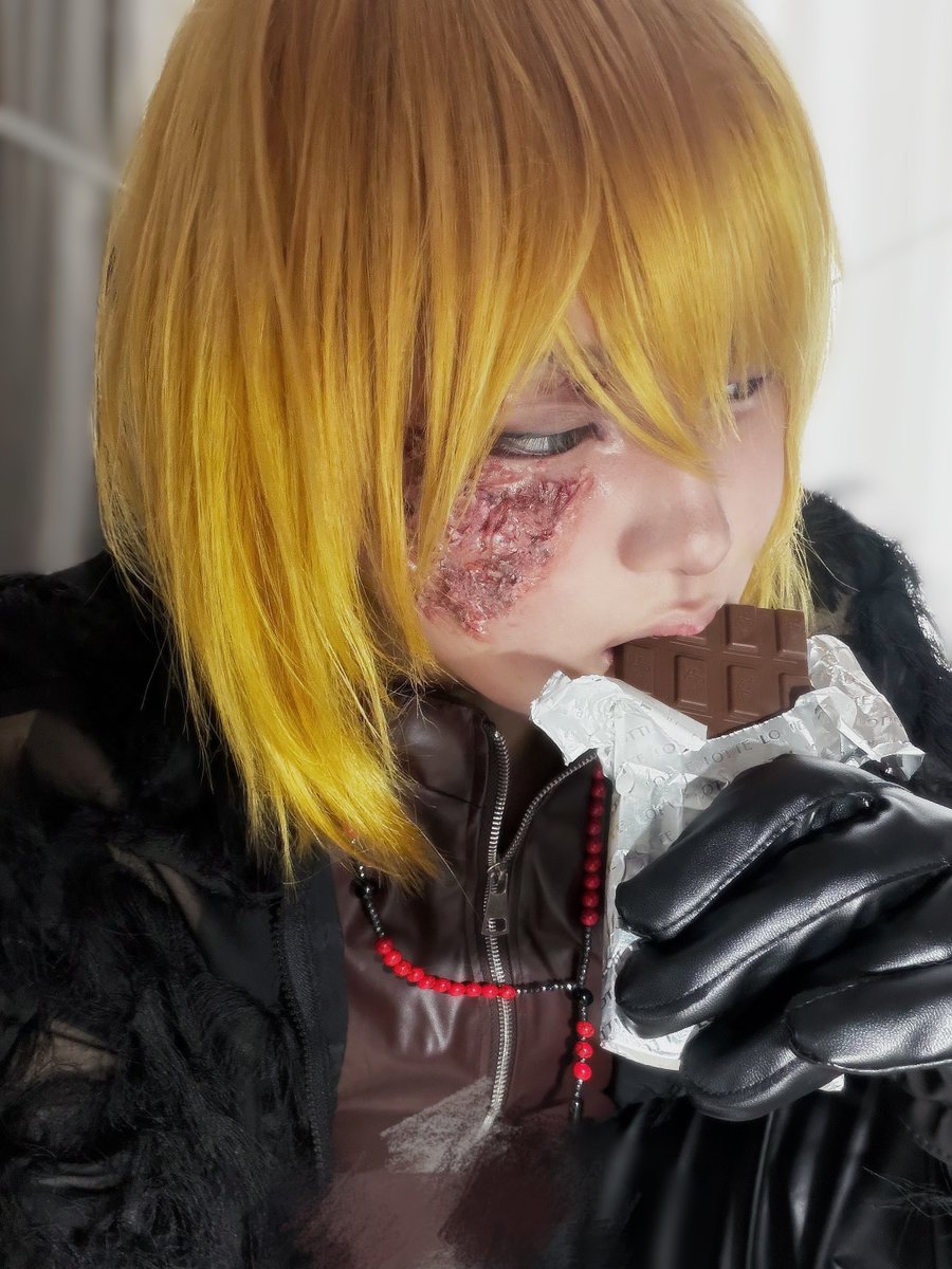 4shxo6's tweet photo. 🍫
#DEATHNOTEcosplay
#mello https://t.co/k8KWGgmohC