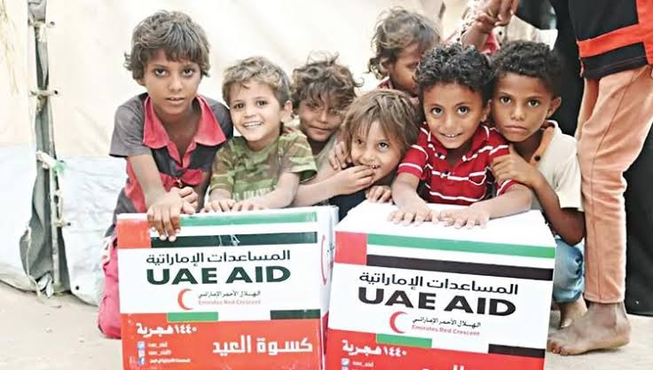 aliaamoosaa's tweet photo. شكلت #المساعدات_الإنسانية_الإماراتية ركيزة أساسية في دعم الشعب اليمني، حيث شملت توفير المواد الغذائية والأدوية والمستلزمات الطبية، إلى جانب تنفيذ برامج إغاثية استهدفت الأسر الأكثر احتياجًا، في إطار نهج إنساني يضع الإنسان في مقدمة الأولويات. https://t.co/sGAaYFgcRL
