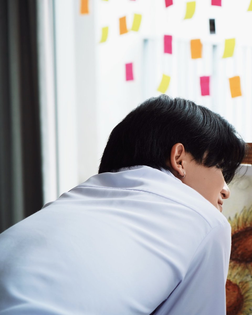 tia51_official's tweet photo. มาร่วมติดตามและเอาใจช่วยเส้นทางความสัมพันธ์ของพวกเขา ก่อนพบกันใน LOVEx3 หลักสูตร (รัก) ภาคบังคับ

อ๊อฟ รับบทโดย เอ็นเจ ดีพร้อม สุนทรสิทธิโสภา
เคมี รับบทโดย โชค ดิถีโชค วงษ์บัณฑิตเจริญ

รับชมบทสัมภาษณ์เต็มได้ทาง tia51 : 
https://t.co/Xh7yc7lHlc

#NjChok
#LOVEX3_POSTER
#LOVEx3
#tia51