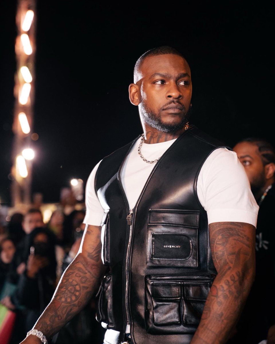 Buzz_Parrot's tweet photo. Choose your most handsome Nigerian man among these famous heartthrobs 😍

Skepta 
Damson Idris
Maduka Okoye
Anthony Joshua https://t.co/2CPuS41q71