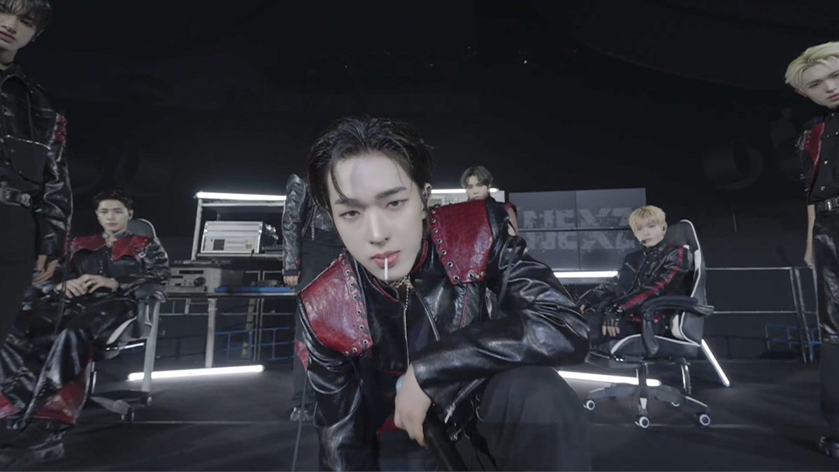 NEXZ_official's tweet photo. NEXZ Japan 3rd EP
『Hellmate』

🎬「Legacy」Stage Clip
https://t.co/KaBwOXzeZI

特設サイト
https://t.co/qJej49GP2O

2026.6.24 WED 0AM (JST)

#NEXZ 
#Legacy #NEXZ_Legacy
#NEXZ_TOUR
#NEXZ_LIVE_TOUR_2026
#Hellmate #NEXZ_Hellmate https://t.co/bwtlPObous