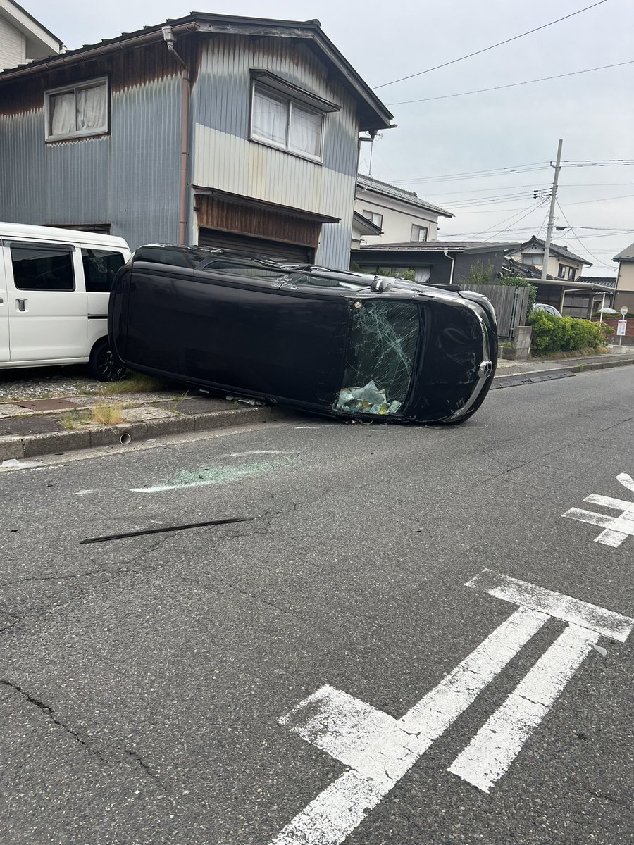 1111hanabi's tweet photo. ふっとばされた https://t.co/7zs6sMYqcE