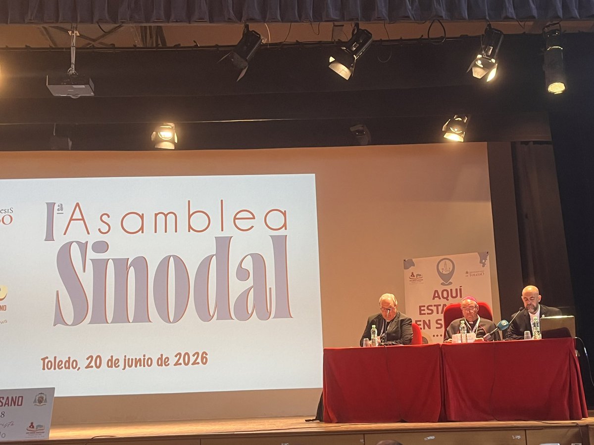 SinodoToledo's tweet photo. El delegado episcopal para el Sínodo Diocesano, @QuiquedelAlamo ha comenzado saludando a los miembros de la Asamblea, destacando que no es una reunión más, sino un paso importante en el camino sinodal, que deben afrontar todos como una responsabilidad y un privilegio. https://t.co/8nubjSEGE6