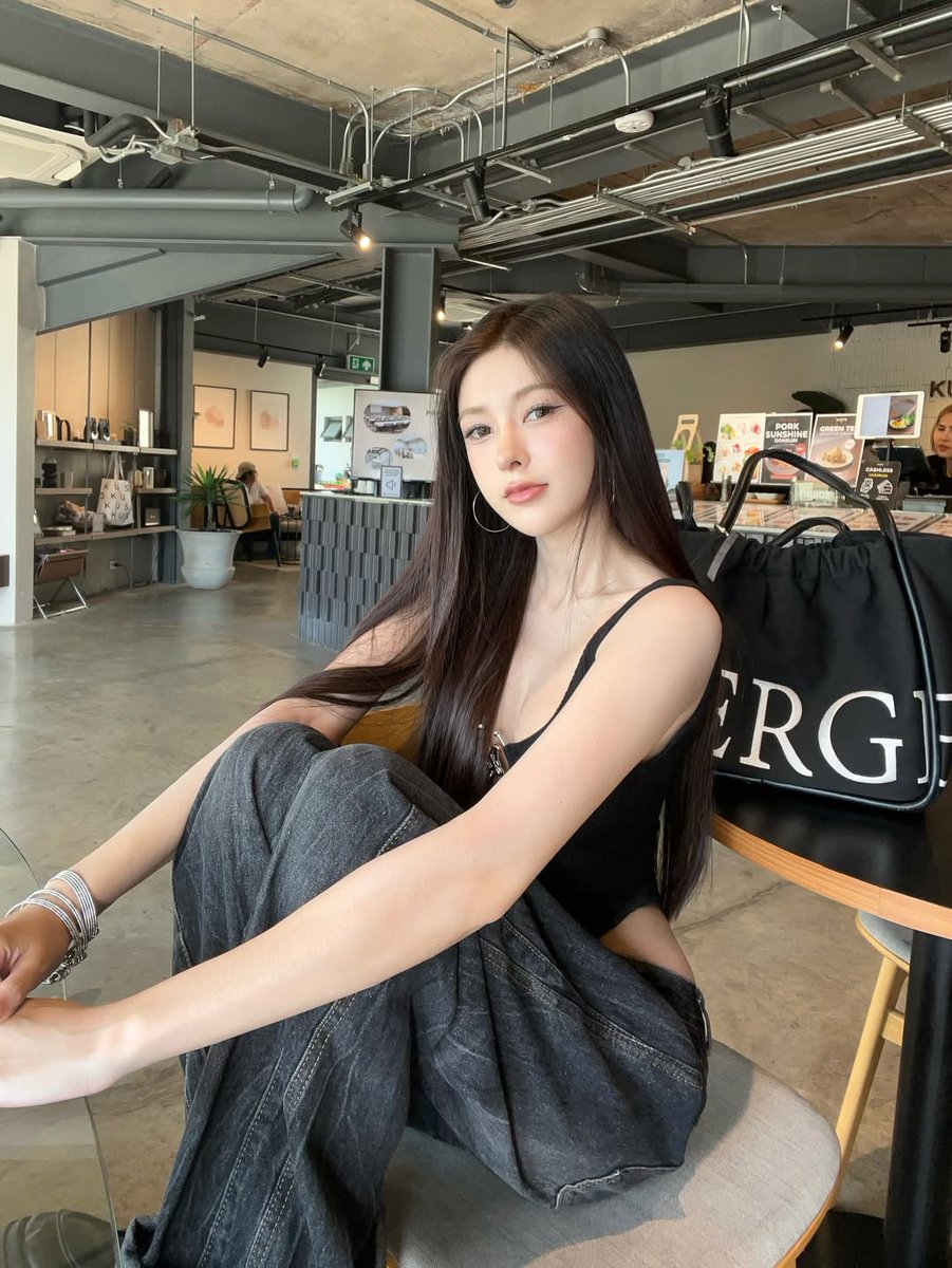 AhsanRa23766842's tweet photo. วันนี้ขอแซ่บหน่อย 🫠💦 💗😭 https://t.co/vVhEFEB3AK