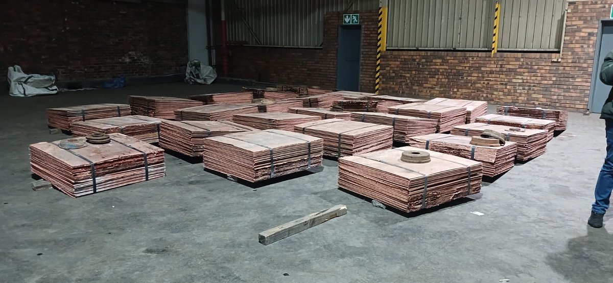 visiontactical's tweet photo. R12.6 MILLION COPPER SEIZED IN CITY DEEP

A joint intelligence-driven operation between SAPS Crime Intelligence, Interpol, Border Police and private security partners has resulted in the seizure of 121 tonnes of suspected stolen copper worth R12.68 million in Joburg! 

The operation highlights the power of public-private partnerships in disrupting organised crime and transnational smuggling networks.

Investigations remain ongoing, with no arrests made at this stage.