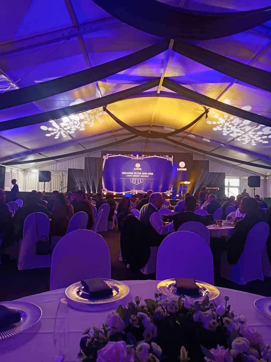321Chrizelle's tweet photo. @DPWorldLions @LionsCricNews #greatestshowman #prideofjozi What a beautiful morning of awards. #LionsCricket https://t.co/cmRGHNa0zf