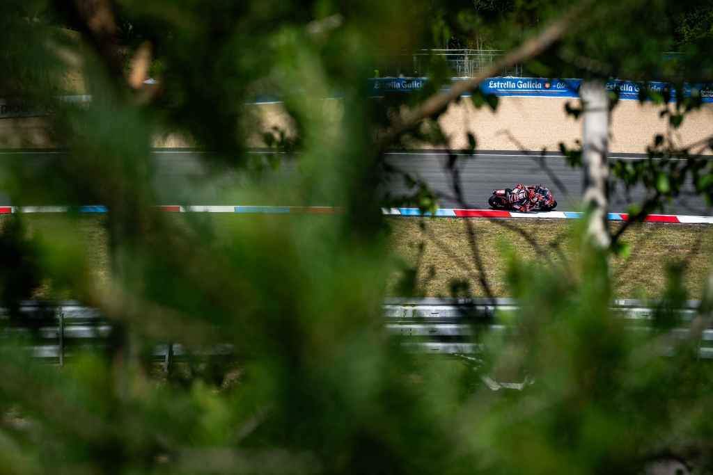 IntactGP's tweet photo. #CzechGP  #Moto2 Free Practice2️⃣ ends with a very rare situation 🤔👇

🅿️6️⃣ #81 Senna AGIUS - 1´58.448 +0.470 
🅿️7️⃣ @18ManuGonzalez - 1´58.448 +0.470

#Q2 starts at 14:05 LT

#LIQUIMOLY  #Dynavolt  #IntactGP at @amdbrno https://t.co/vwHxSFktrB