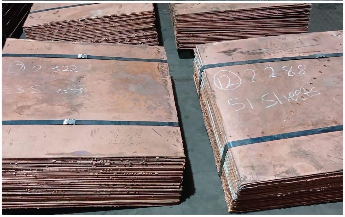 AdvoBarryRoux's tweet photo. Police have recovered copper worth R12m that is suspected to have been stolen. South African police were alerted by Zambian intelligence that trucks carrying the copper had entered South Africa earlier this month through the Beitbridge border using fraudulent documentation. https://t.co/uzjLTwMOBK