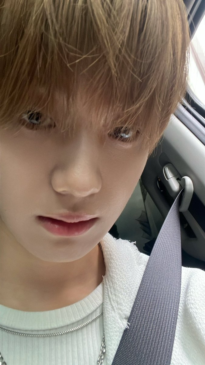 ZERO_YYJ's tweet photo. ㄱㅇㅇ https://t.co/LDq6Jsn6ib