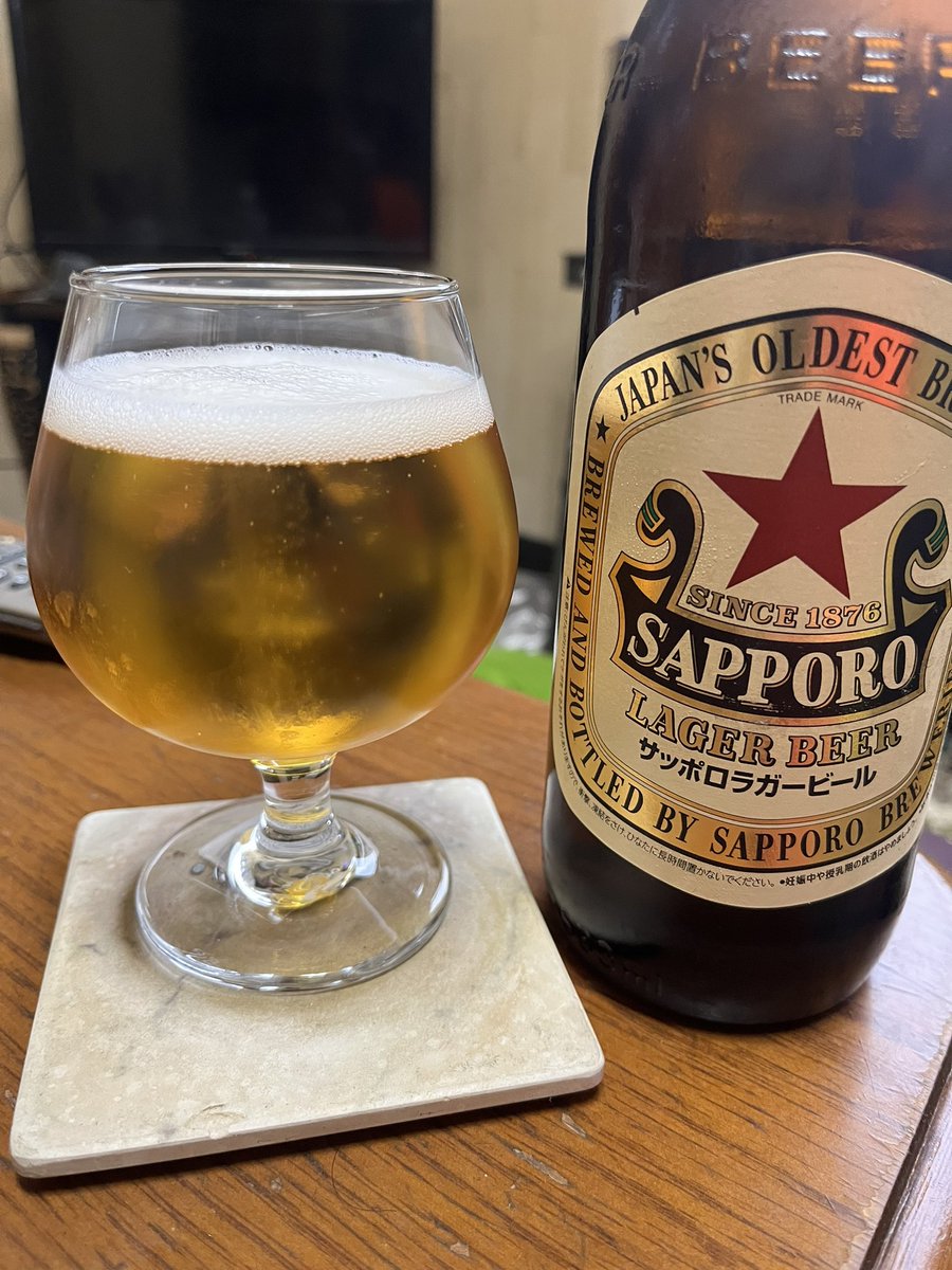 OliverUltima's tweet photo. 晩酌開始！

安定の赤星スタートで☺️

では

今日の日も乾杯🍻 https://t.co/nUJQiL7il8