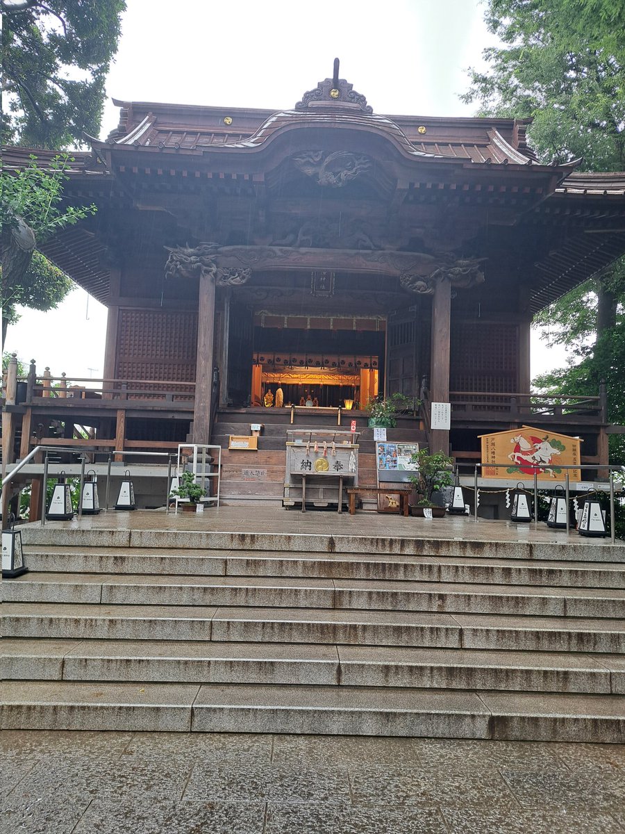 S37Satorun's tweet photo. #戸越八幡神社 オープンマイク、無事に終了しました～🎵
雨天につき神殿の真下にある展示室で開催しました⛩️
バラエティーな出演者で楽しかった～😃🎶
現地観覧の皆様、スタッフ・共演の皆様、ありがとうございました～🙇‍♂️
そして #戸越銀座 で食べ歩き～😋🍙
#ギター弾き語り https://t.co/PcrHQKZ0SI