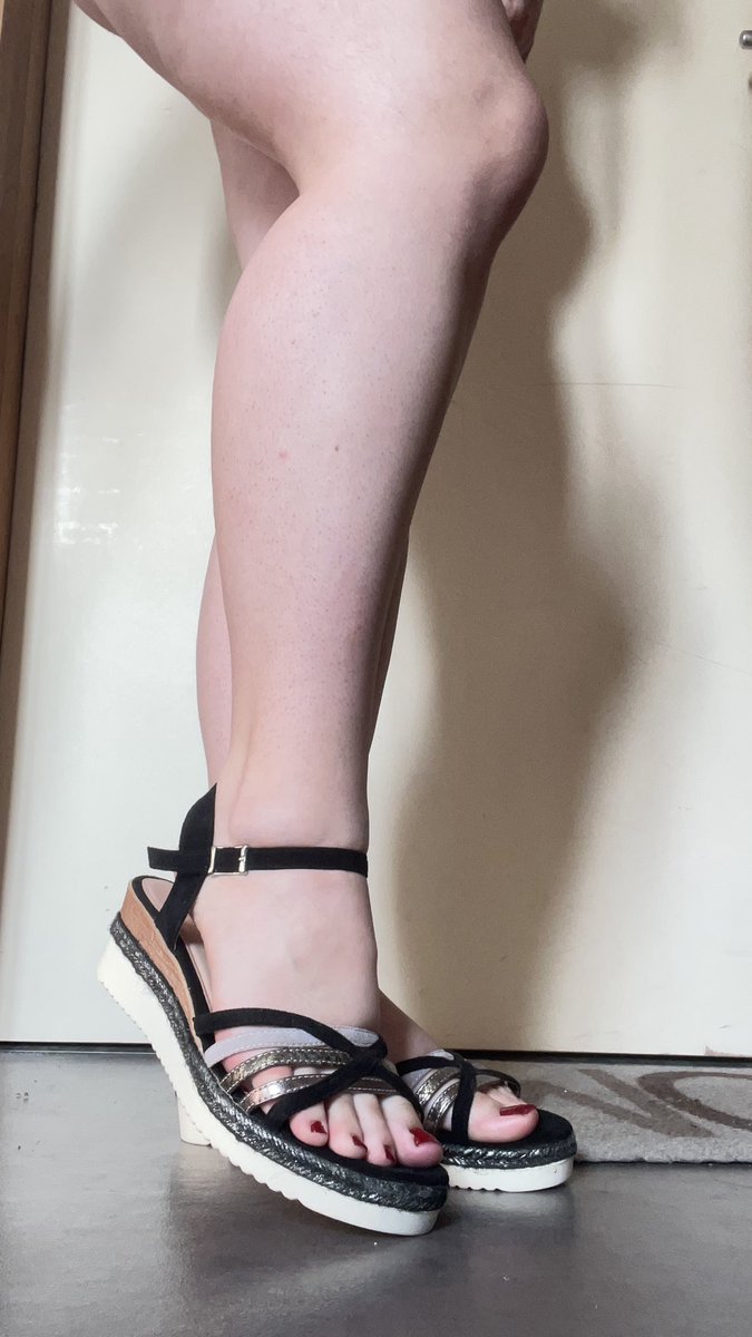 LushToeOfficial's tweet photo. @rt_feet https://t.co/NrEmwsxOoq
